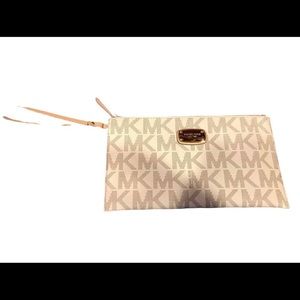 Michael Kors Clutch